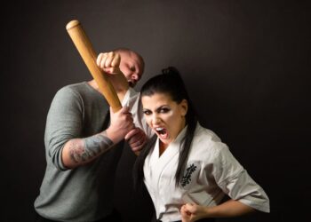 7 Essential Bushcraft Self Defense Basics for Outdoor Survival