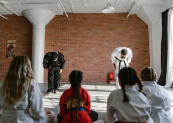 7 Essential Survival Situational Awareness Tips for Outdoor Enthusiasts