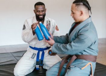 5 Essential Techniques for Emergency Self Defense in the Wild