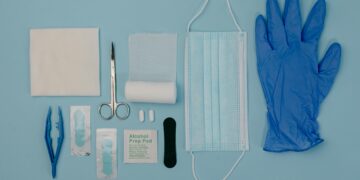 Essential First Aid Survival Gear Every Hiker Should Carry